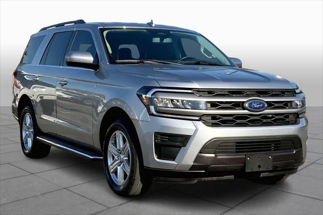 2023 ford expedition xlt