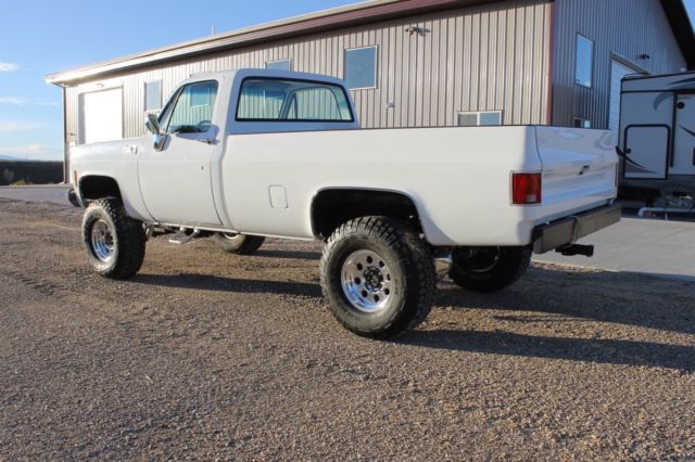 1974 gmc sierra classic 2500, 4x4, lifted! ground up restored!!!