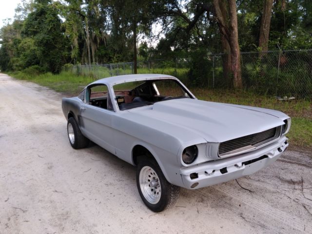 1965 ford mustang fastback very solid