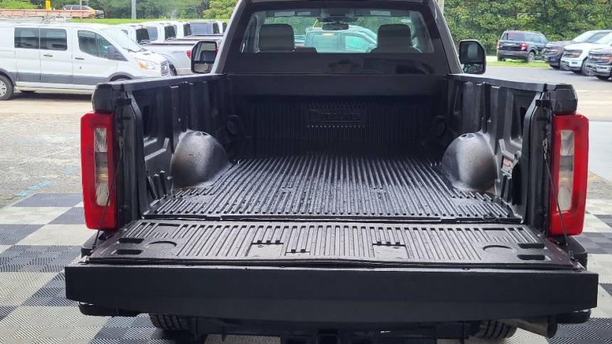 2023 ford f-250 super duty xl