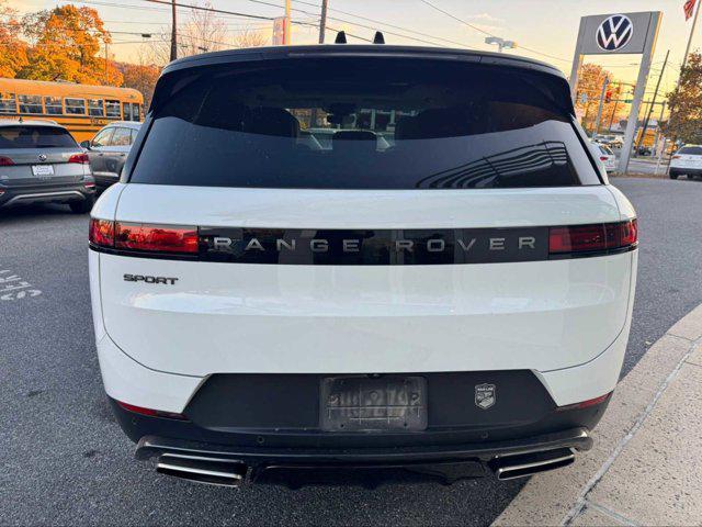 2024 land rover range rover sport se