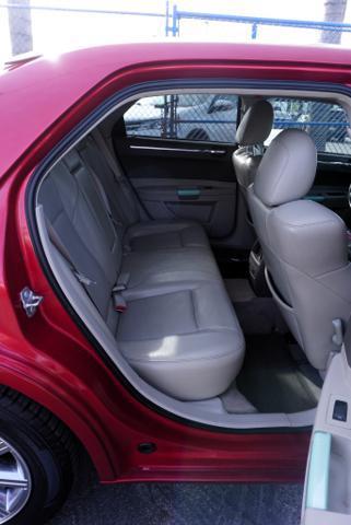 2007 chrysler 300c base
