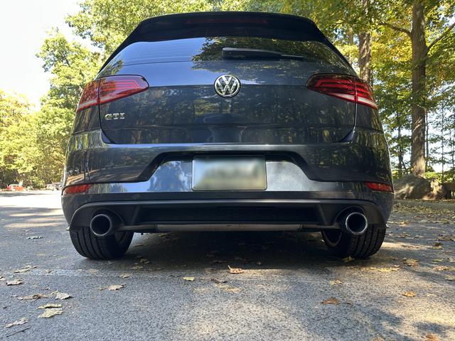 2018 volkswagen golf gti 2.0t s 4-door