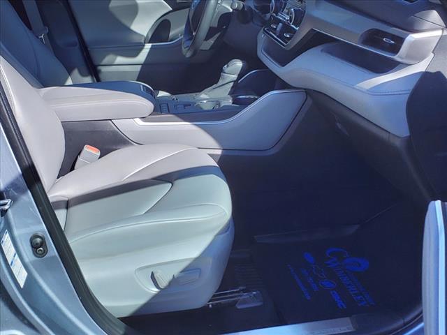 2022 toyota highlander hybrid xle