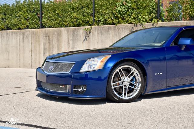 2005 cadillac xlr base