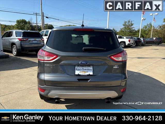 2016 ford escape se