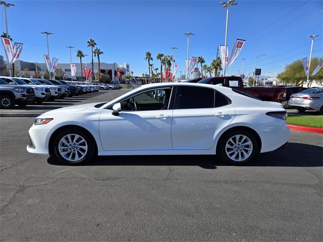 2024 toyota camry le