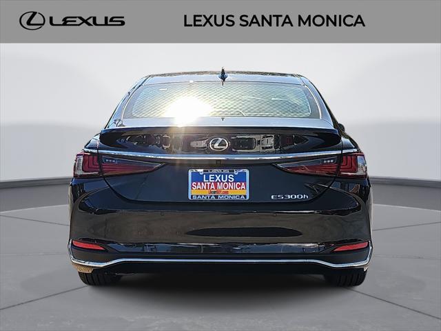2025 lexus es 300h base