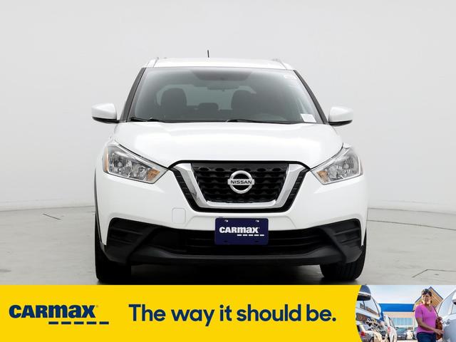 2018 nissan kicks sv
