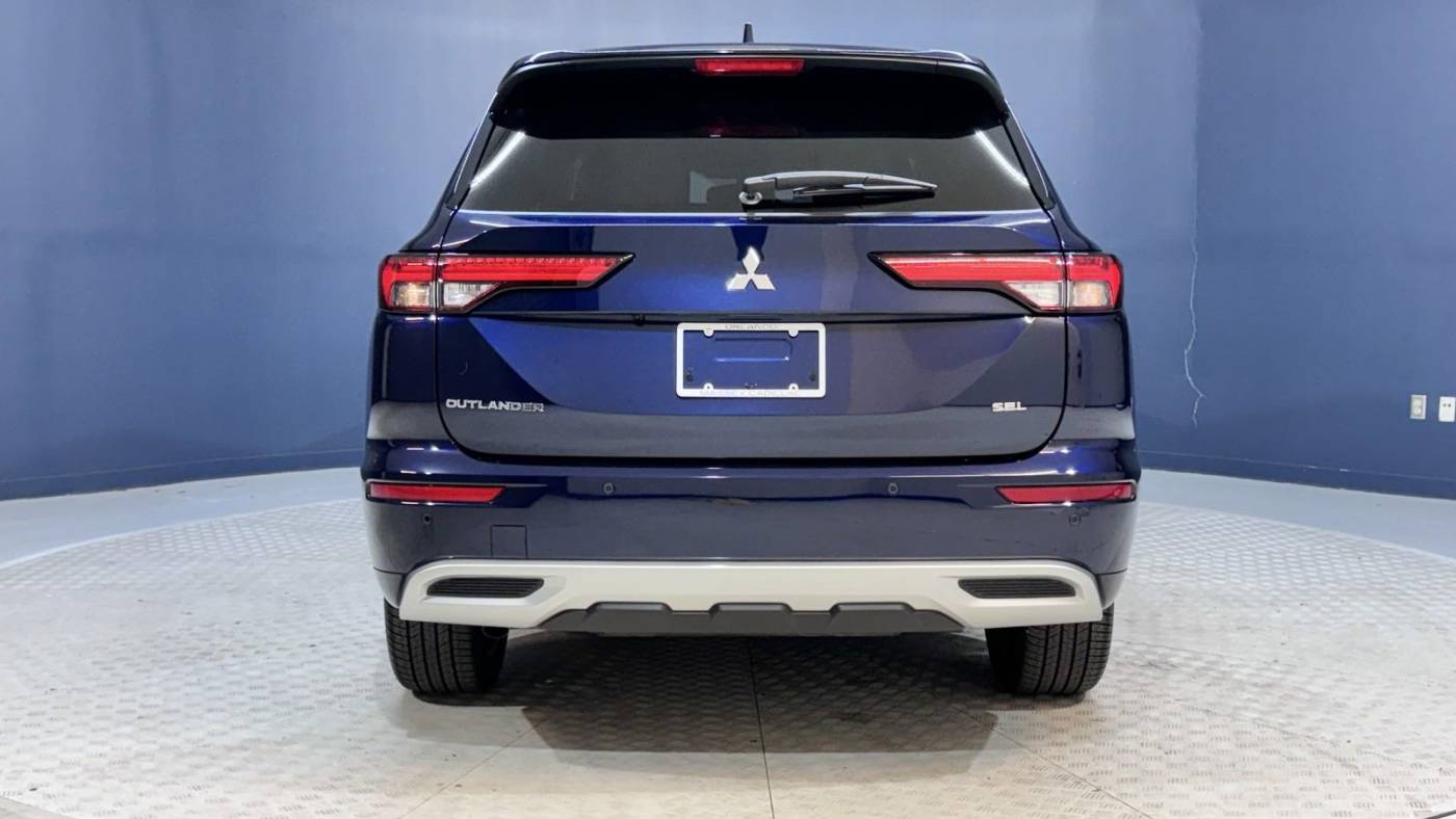 2024 mitsubishi outlander sel