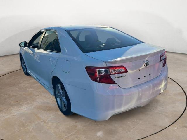 2012 toyota camry se
