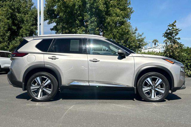 2021 nissan rogue sl