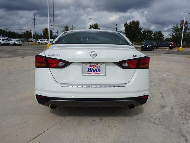 2022 nissan altima 2.5 sr