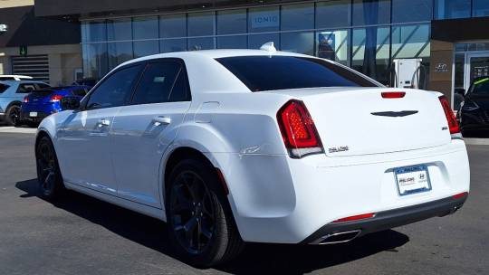 2021 Chrysler 300