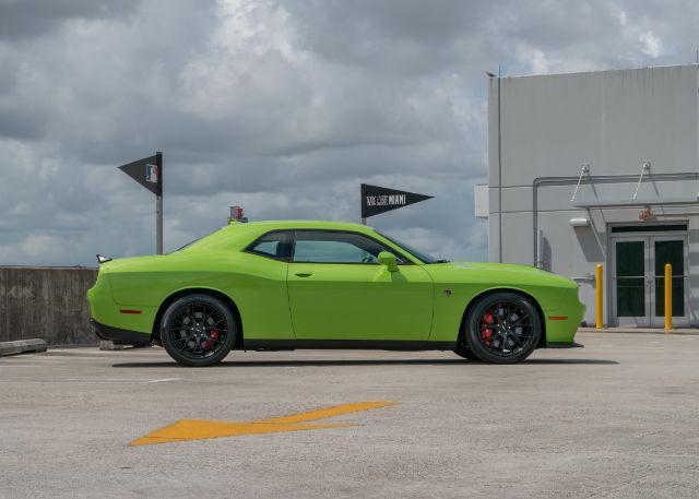 2015 dodge challenger srt hellcat