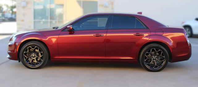2020 chrysler 300 s