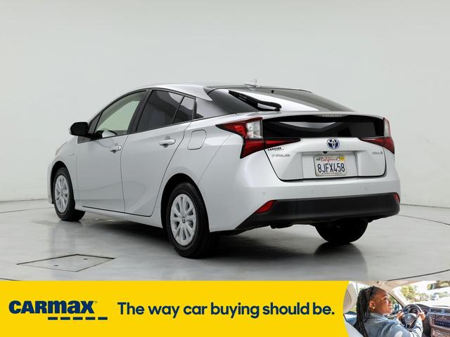 2019 toyota prius le