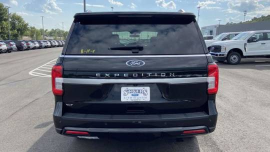 new 2024 ford expedition xlt rwd