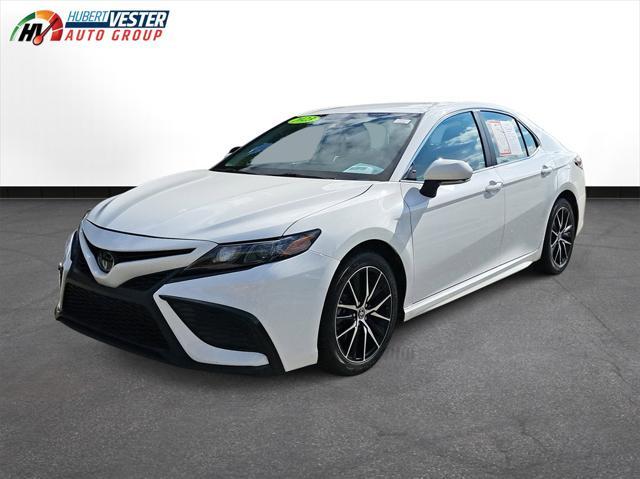 2023 toyota camry se