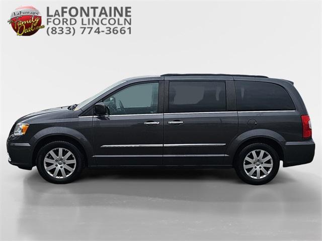 2015 chrysler town & country touring