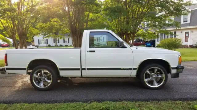 1993 s-10 with corvette lt1 v8 motor & 4l60e auto garage kept for 16 years $8500