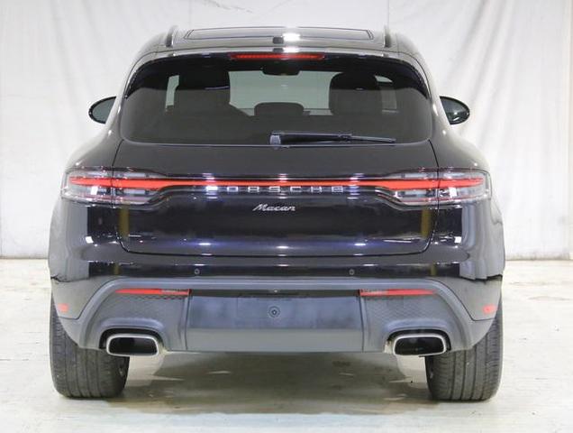 2024 porsche macan base