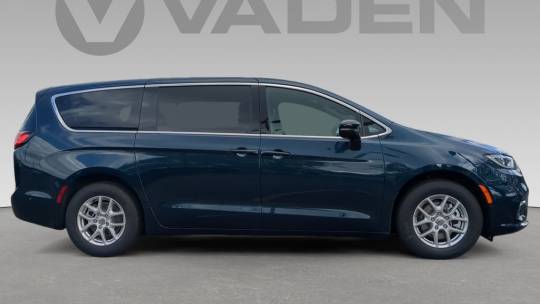 2025 Chrysler Pacifica