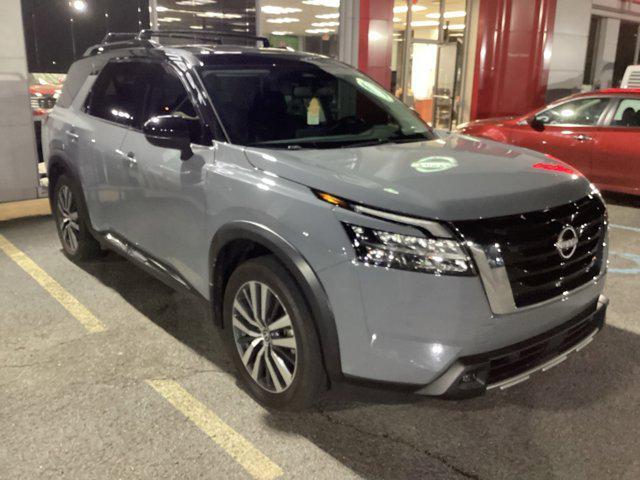 2022 nissan pathfinder platinum 2wd