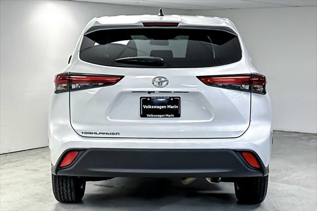 2023 toyota highlander l