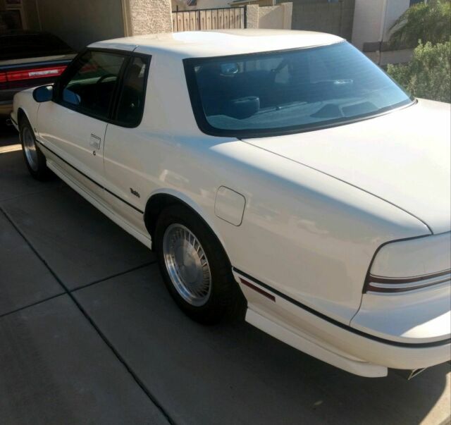 1990 oldsmobile toronado trofeo