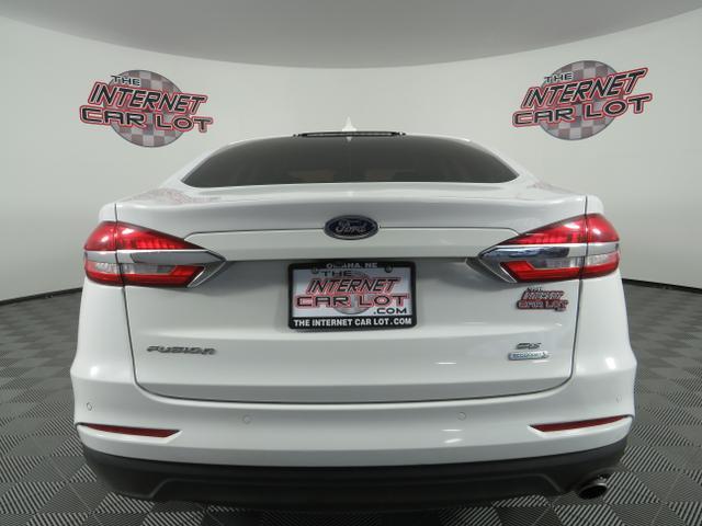 2019 ford fusion se