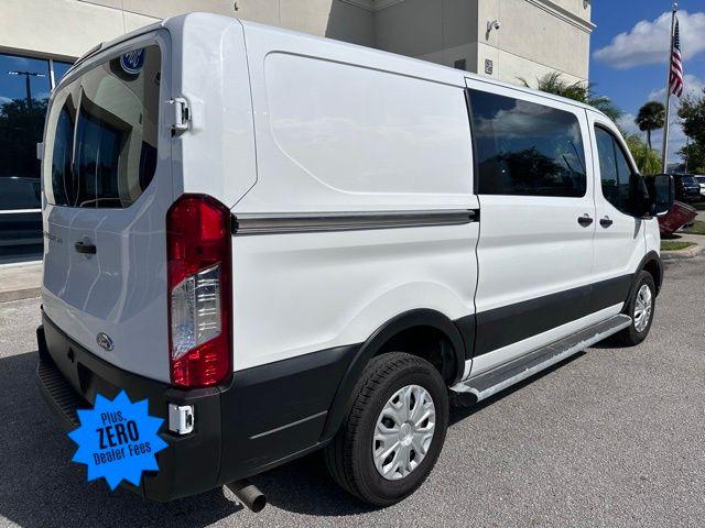 2022 ford transit-250 base