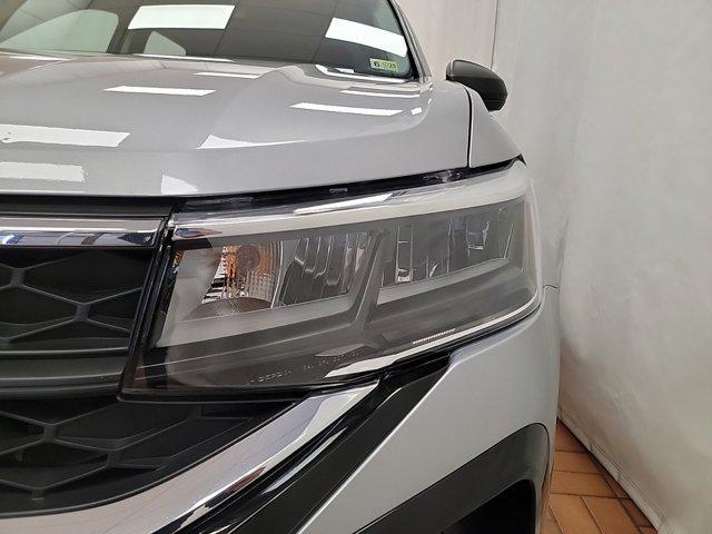 2022 volkswagen taos 1.5t s