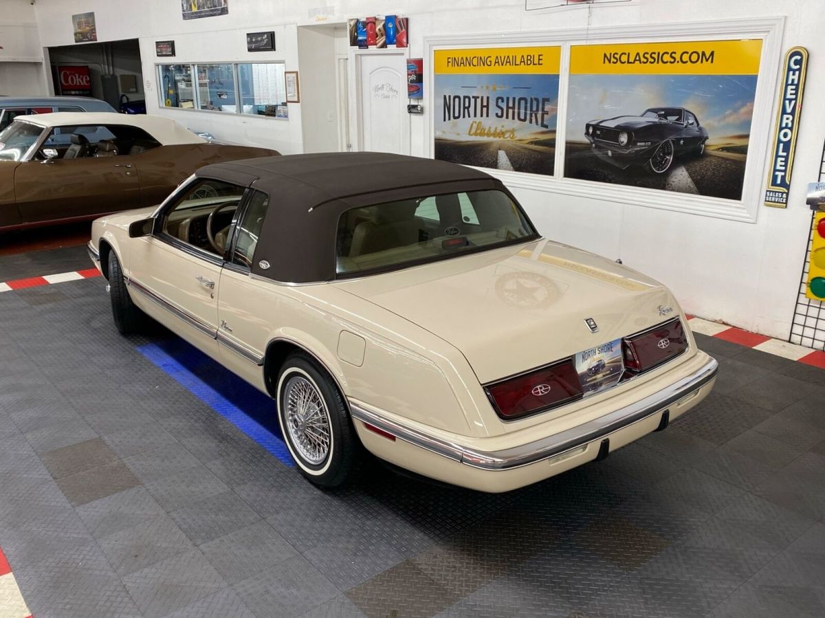 buick riviera alabaster with 67,320 miles, for sale!