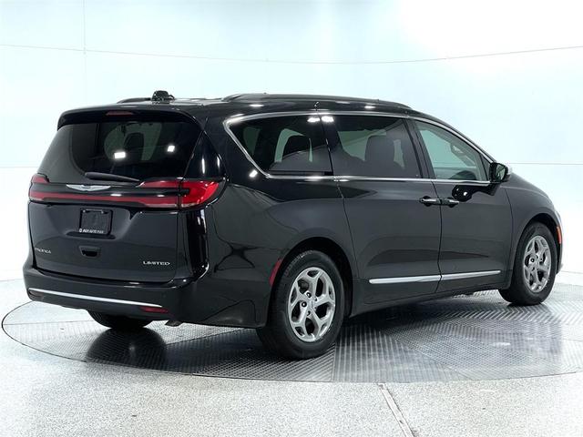2022 chrysler pacifica limited