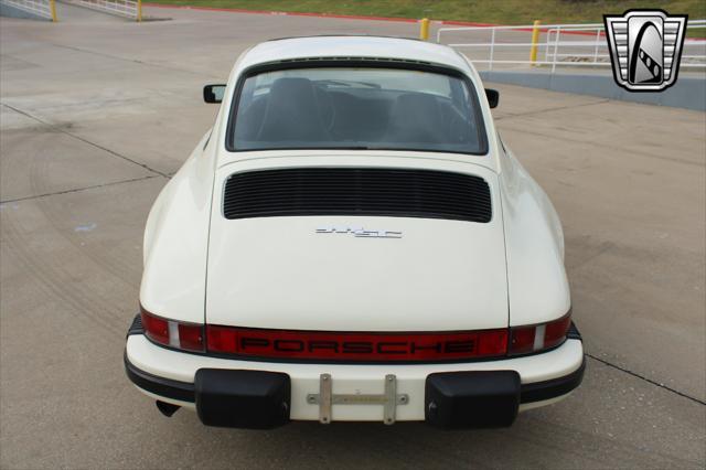 1983 porsche 911 base
