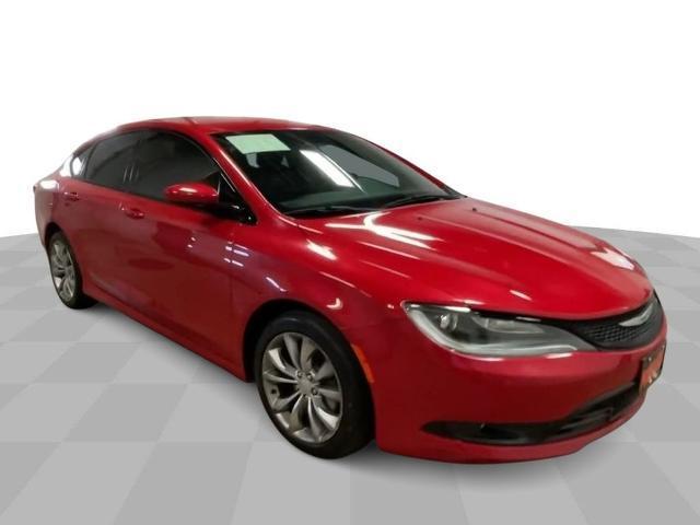 2016 chrysler 200 s