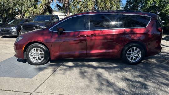 2020 Chrysler Voyager