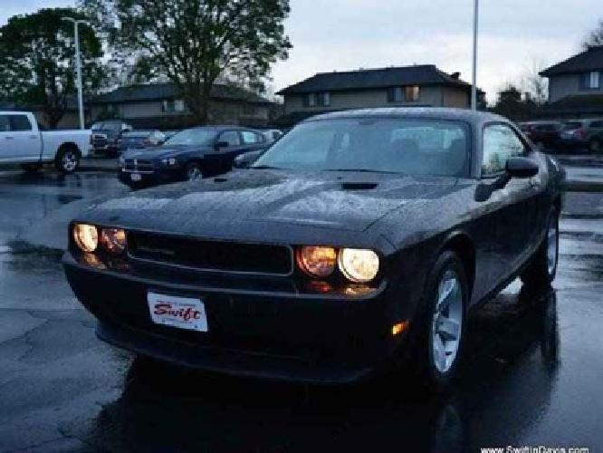 2014 dodge challenger sxt coupe 2d in davis, ca