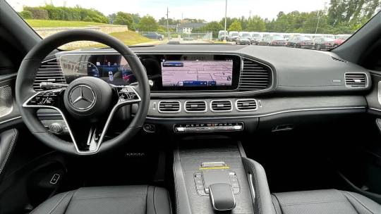 2025 Mercedes-Benz GLS