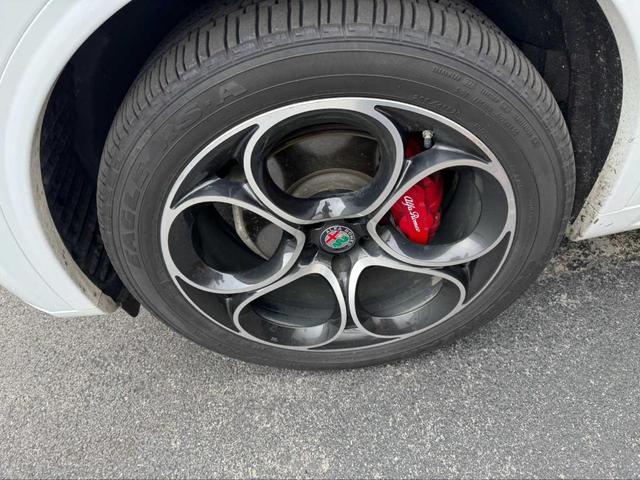 2021 alfa romeo stelvio ti sport