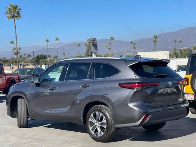 2022 toyota highlander xle