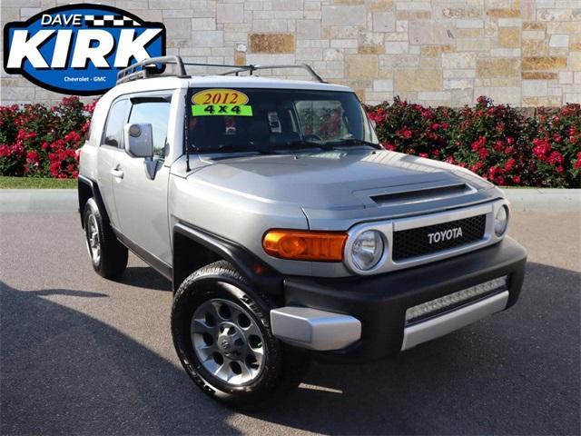 2012 toyota fj cruiser base