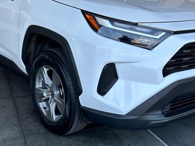 2022 toyota rav4 xle