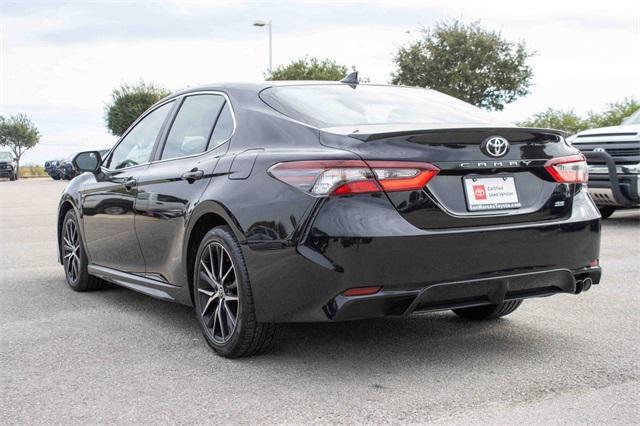 2022 toyota camry se