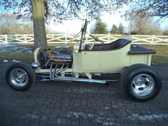 1923 ford t bucket 390 ford v8