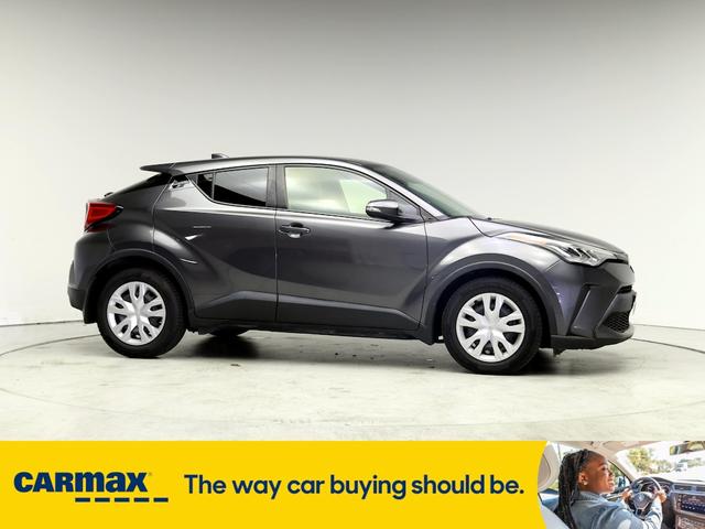 2021 toyota c-hr le