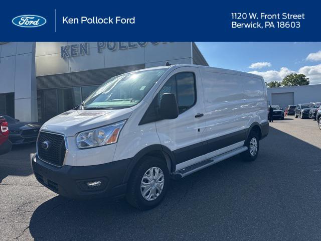 2022 ford transit-250 base