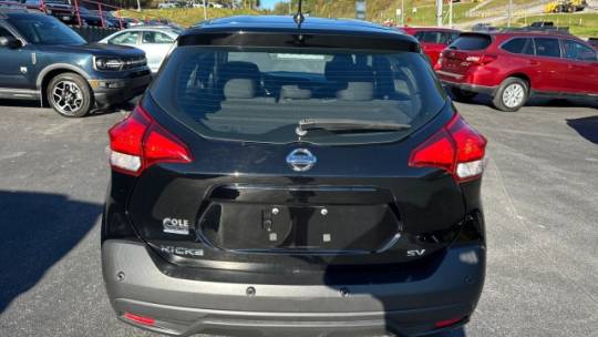 2020 nissan kicks sv