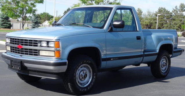 1989 chevrolet pickup k1500, 4x4, stepside. 1 owner, shortbox